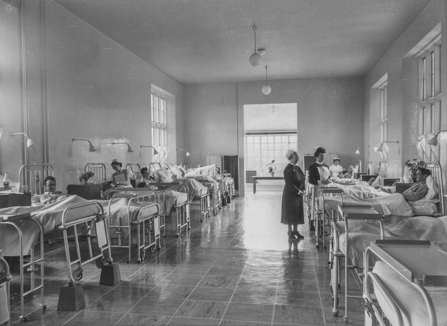 hospital-ward-1950s-cropped